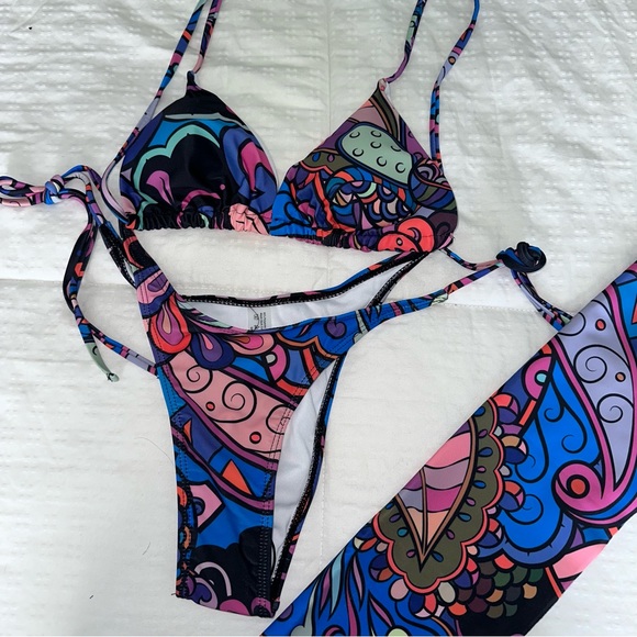 SHEIN Bikini set with head scarf - Picture 8 of 8